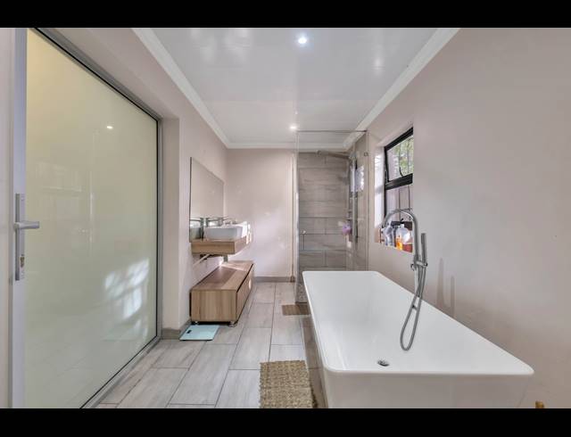 3 BEDROOM HOUSE FOR SALE IN WENDYWOOD